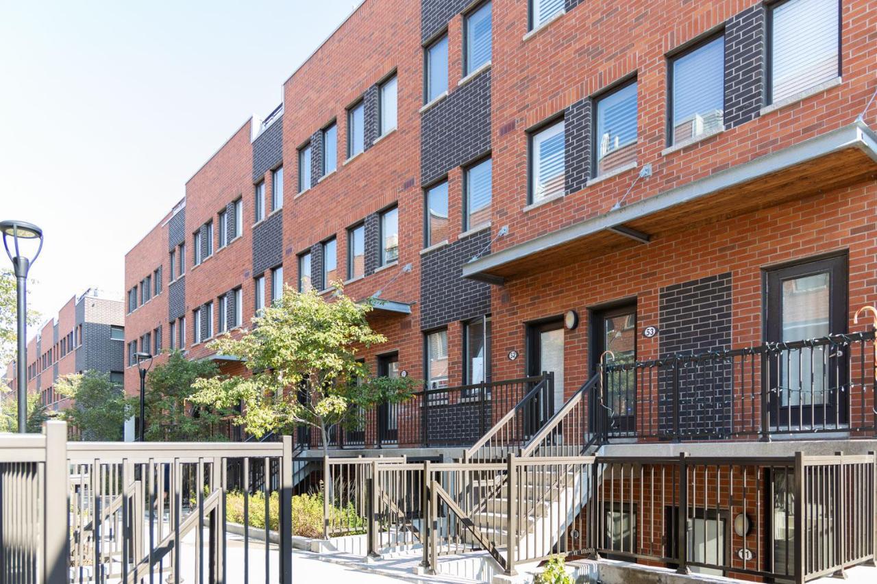 Appartamento Beautiful Townhouse Near Yorkdale Mall, Wilson Subway Toronto Esterno foto