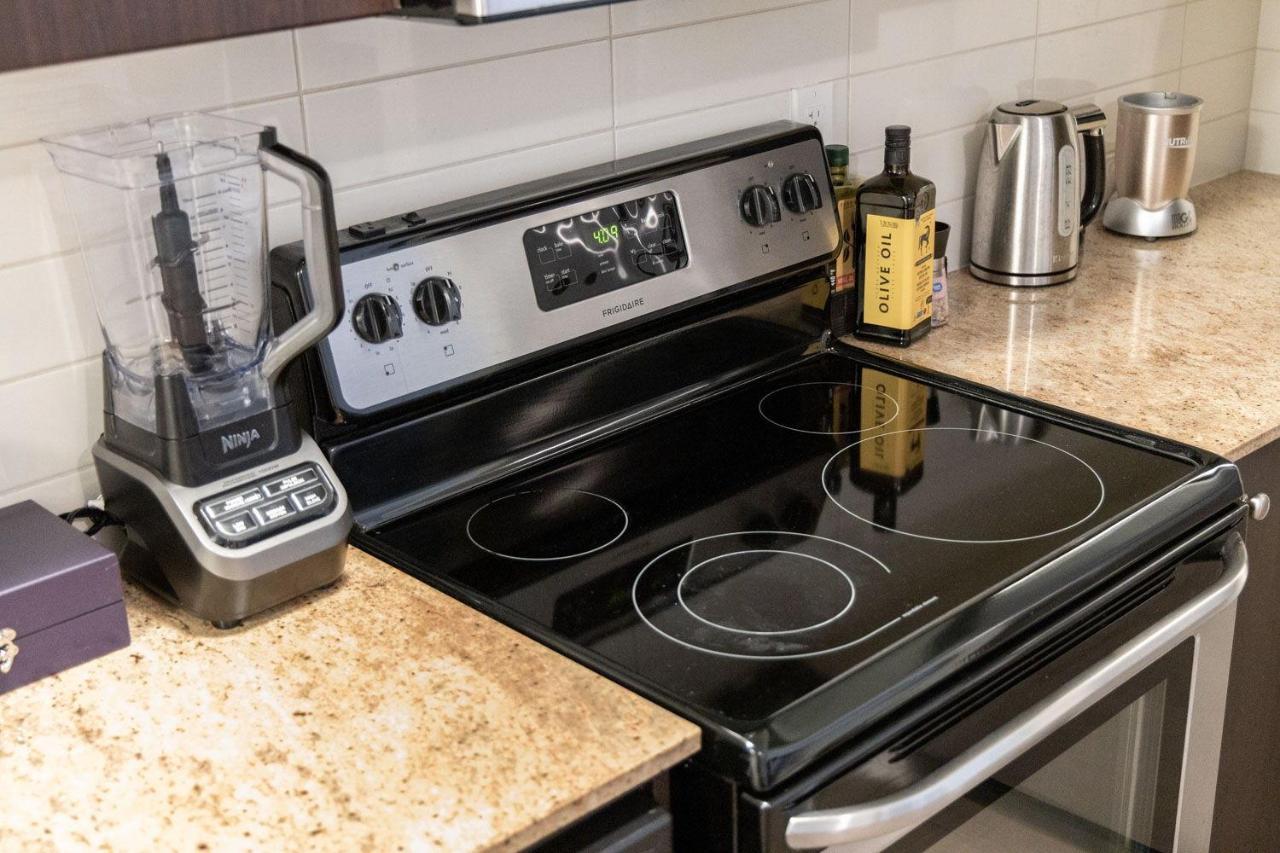 Appartamento Beautiful Townhouse Near Yorkdale Mall, Wilson Subway Toronto Esterno foto
